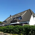 Ruusenhues, App 8